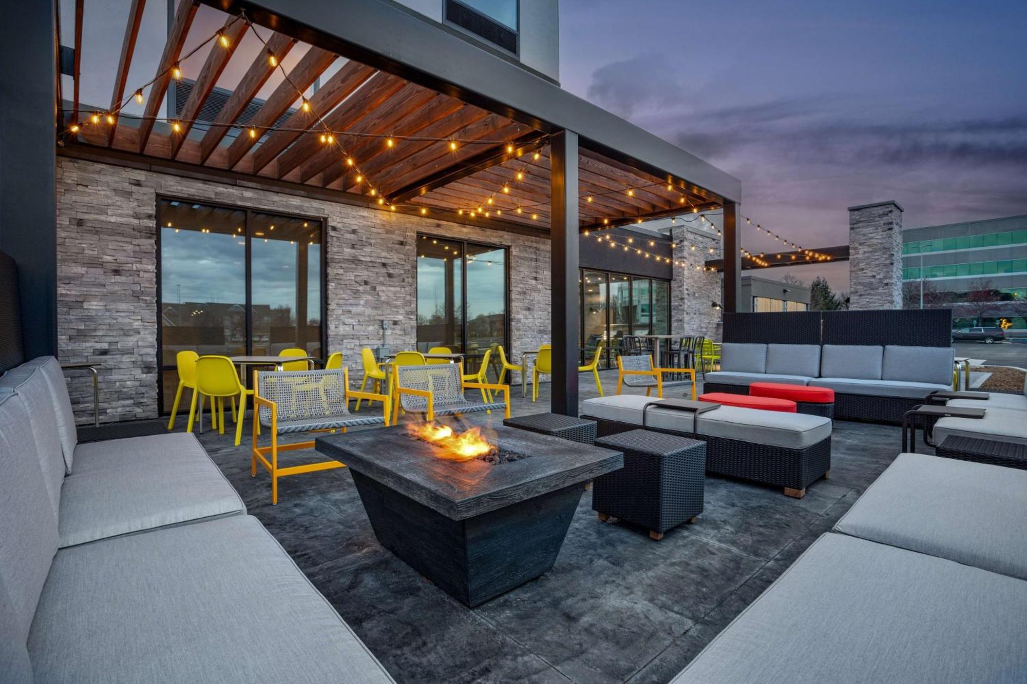 Home2 Suites By Hilton Indianapolis North At Intech Park Eksteriør bilde