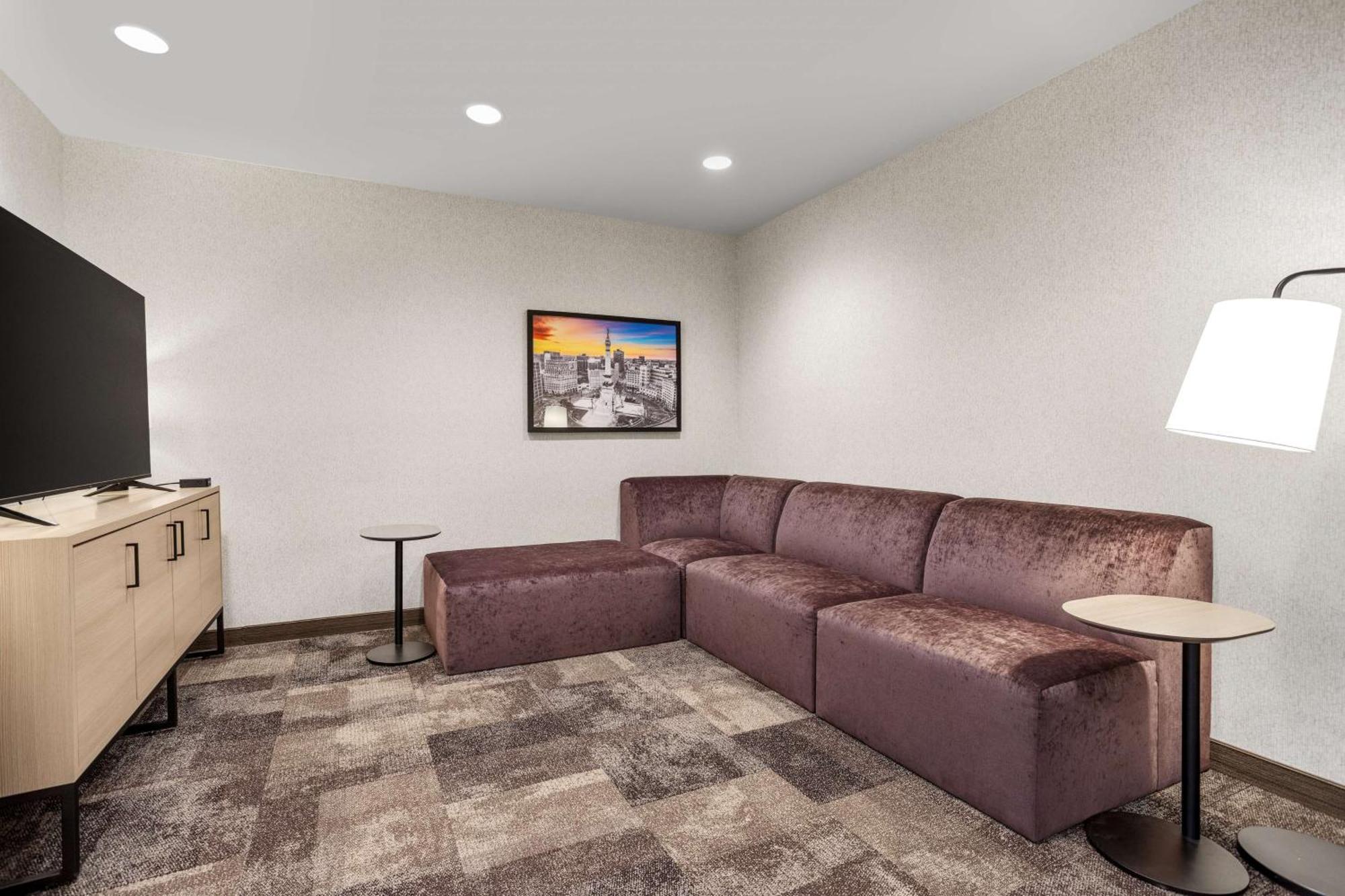 Home2 Suites By Hilton Indianapolis North At Intech Park Eksteriør bilde